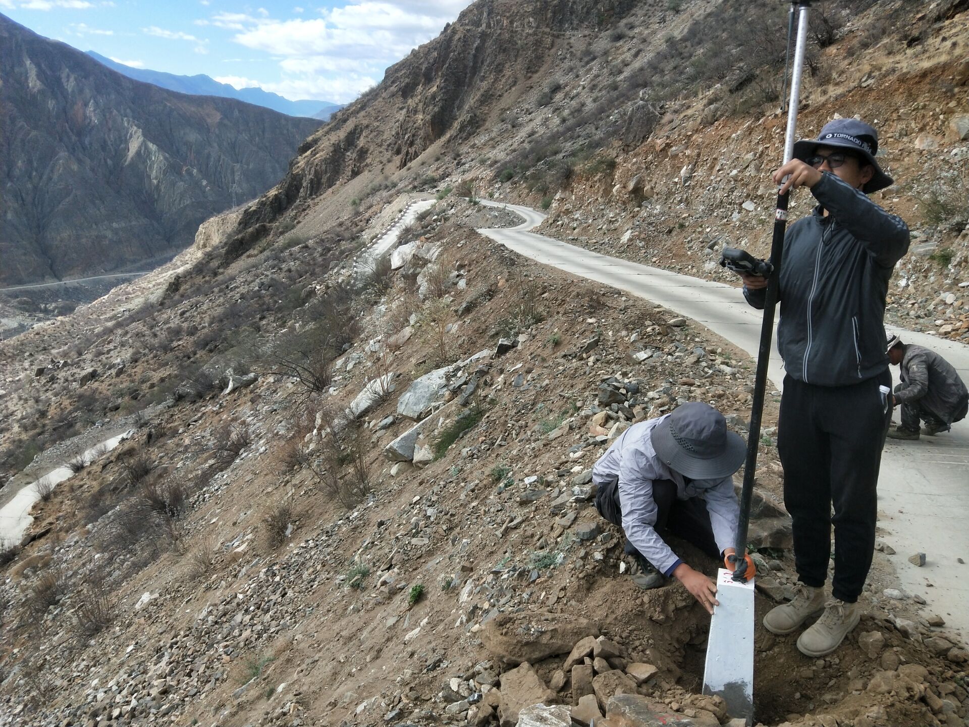 建筑物放线、验线